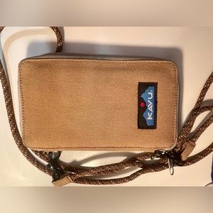 KAVU khaki heritage cross body bag